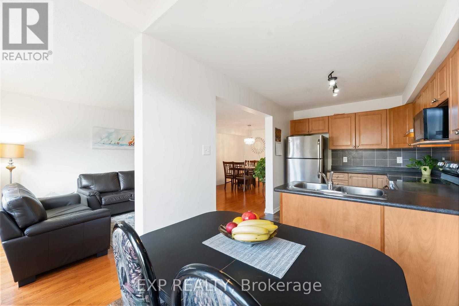 












438 HARESFIELD COURT

,
Ottawa,




Ontario
K4M0B6

