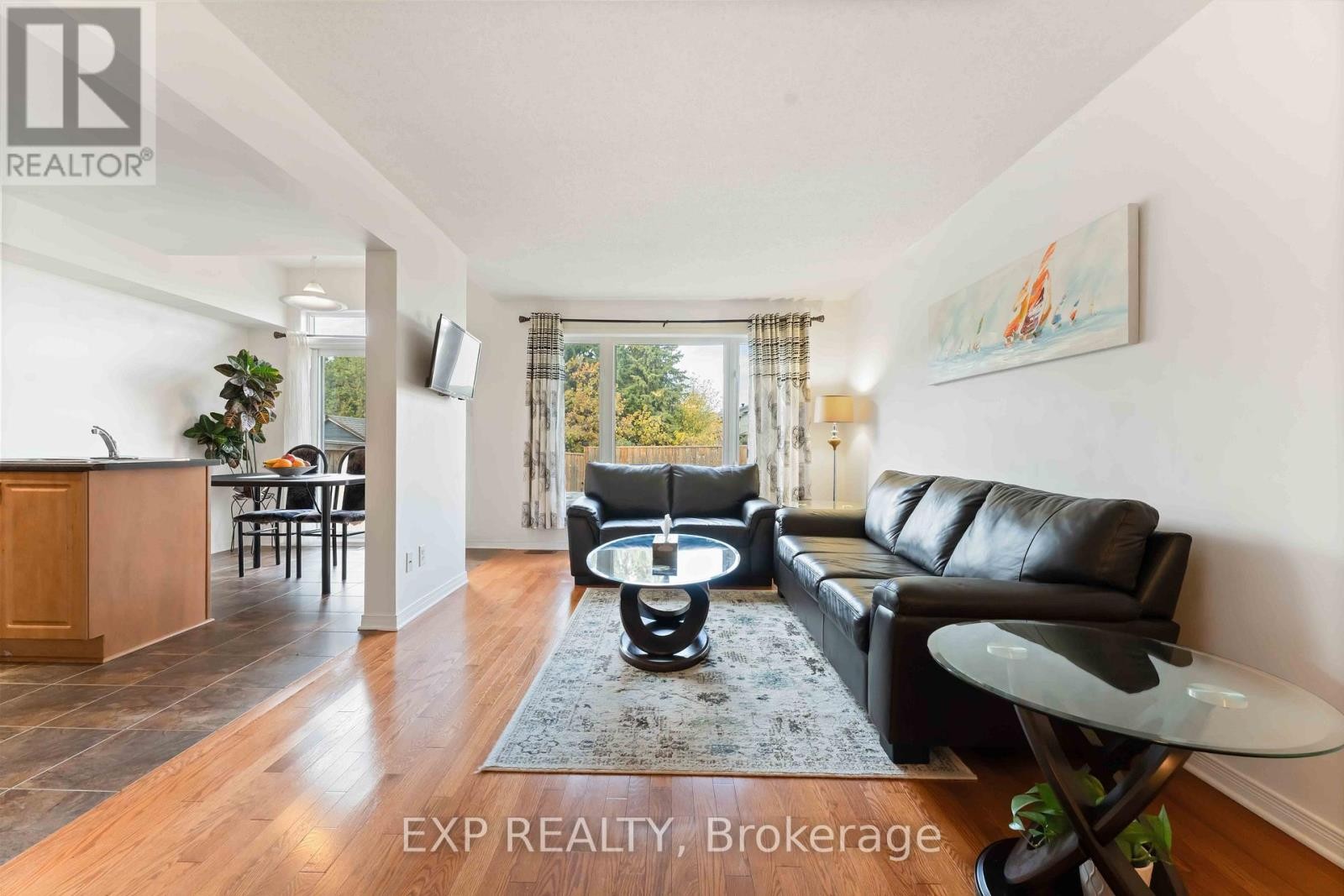 












438 HARESFIELD COURT

,
Ottawa,




Ontario
K4M0B6

