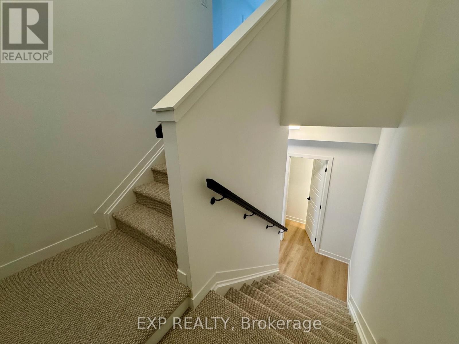 












607 BEE POLLEN WAY

,
Ottawa,




Ontario
K2W0N9

