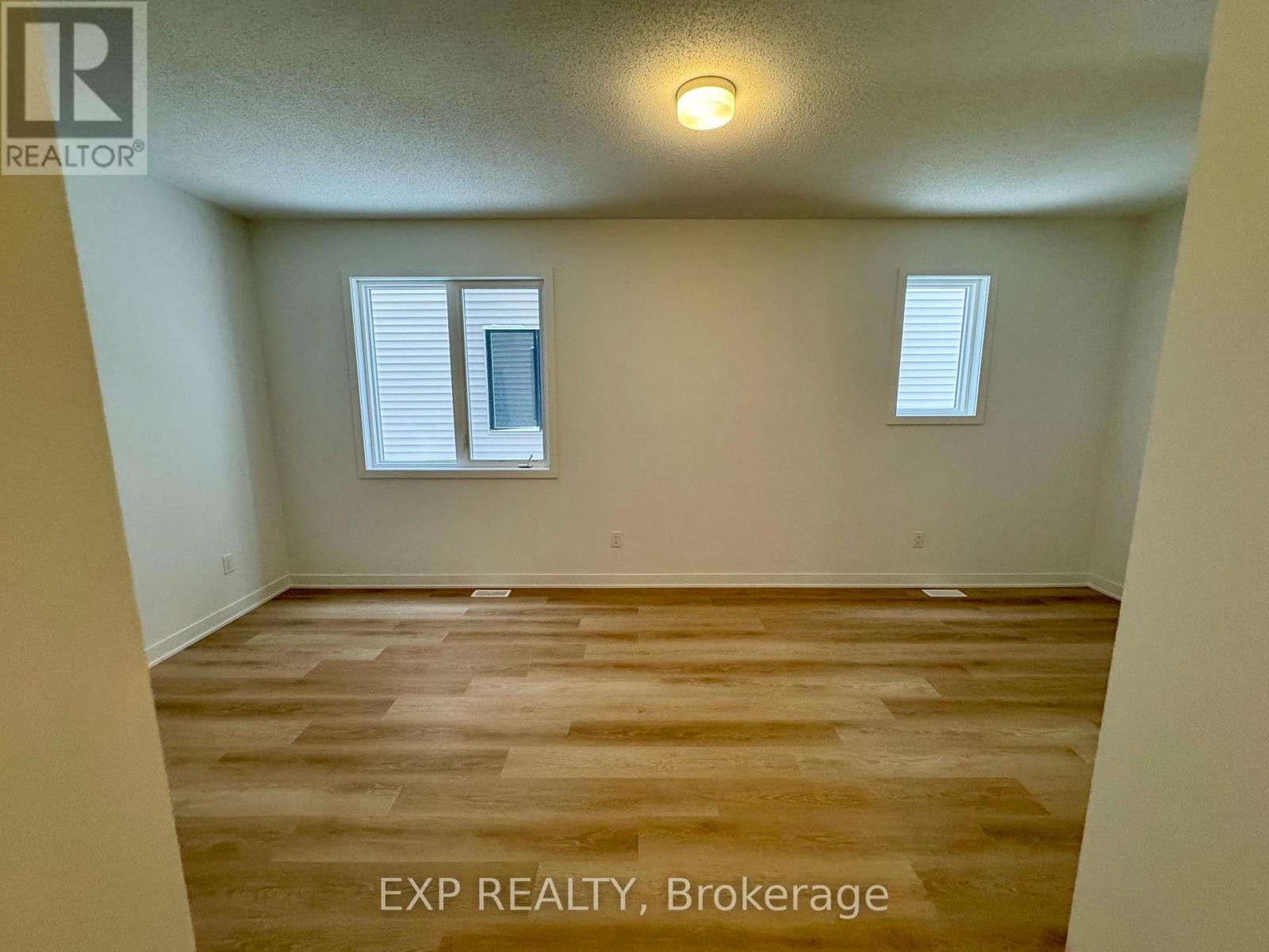 












607 BEE POLLEN WAY

,
Ottawa,




Ontario
K2W0N9

