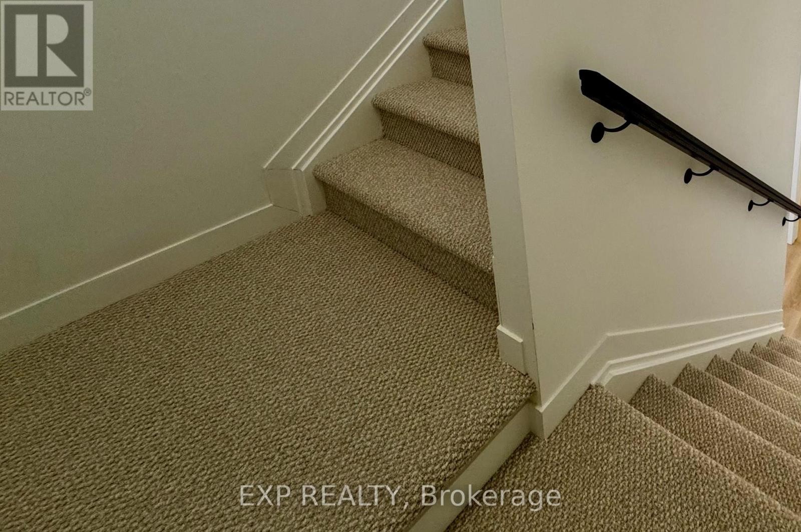 












607 BEE POLLEN WAY

,
Ottawa,




Ontario
K2W0N9

