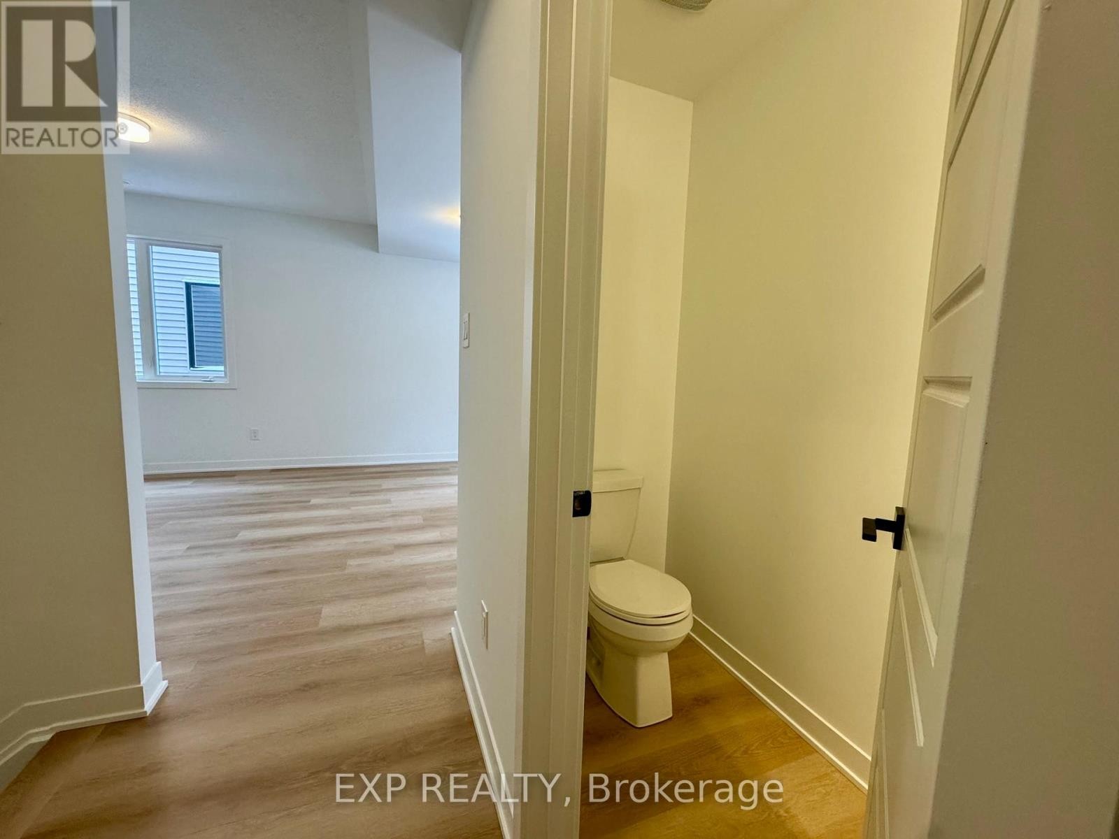 












607 BEE POLLEN WAY

,
Ottawa,




Ontario
K2W0N9

