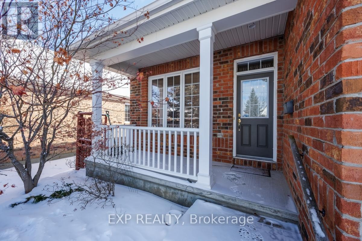 












215 CAIRNSMORE CIRCLE

,
Ottawa,




Ontario
K2J0G5

