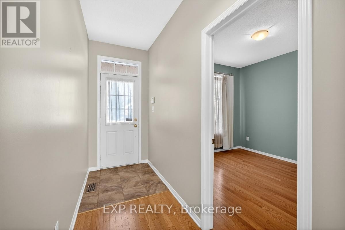 












215 CAIRNSMORE CIRCLE

,
Ottawa,




Ontario
K2J0G5

