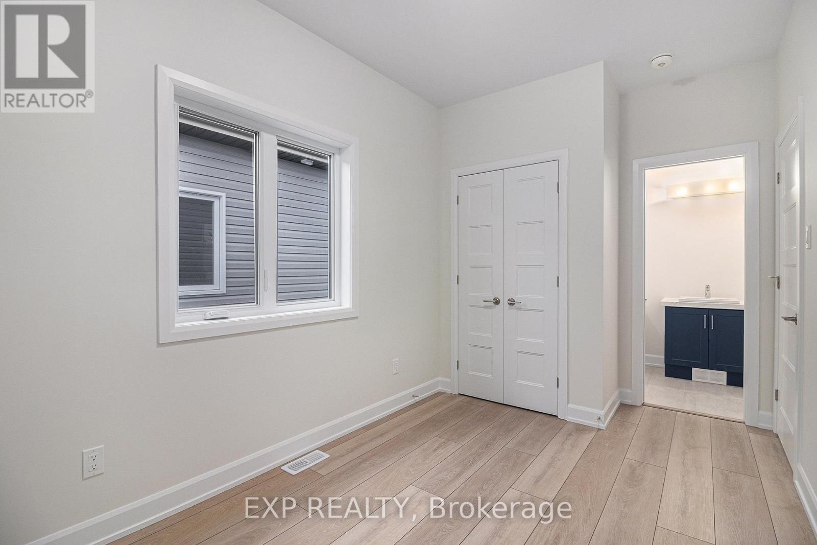 












914 CHABLIS CRESCENT

,
Russell,




Ontario
K0A1W0

