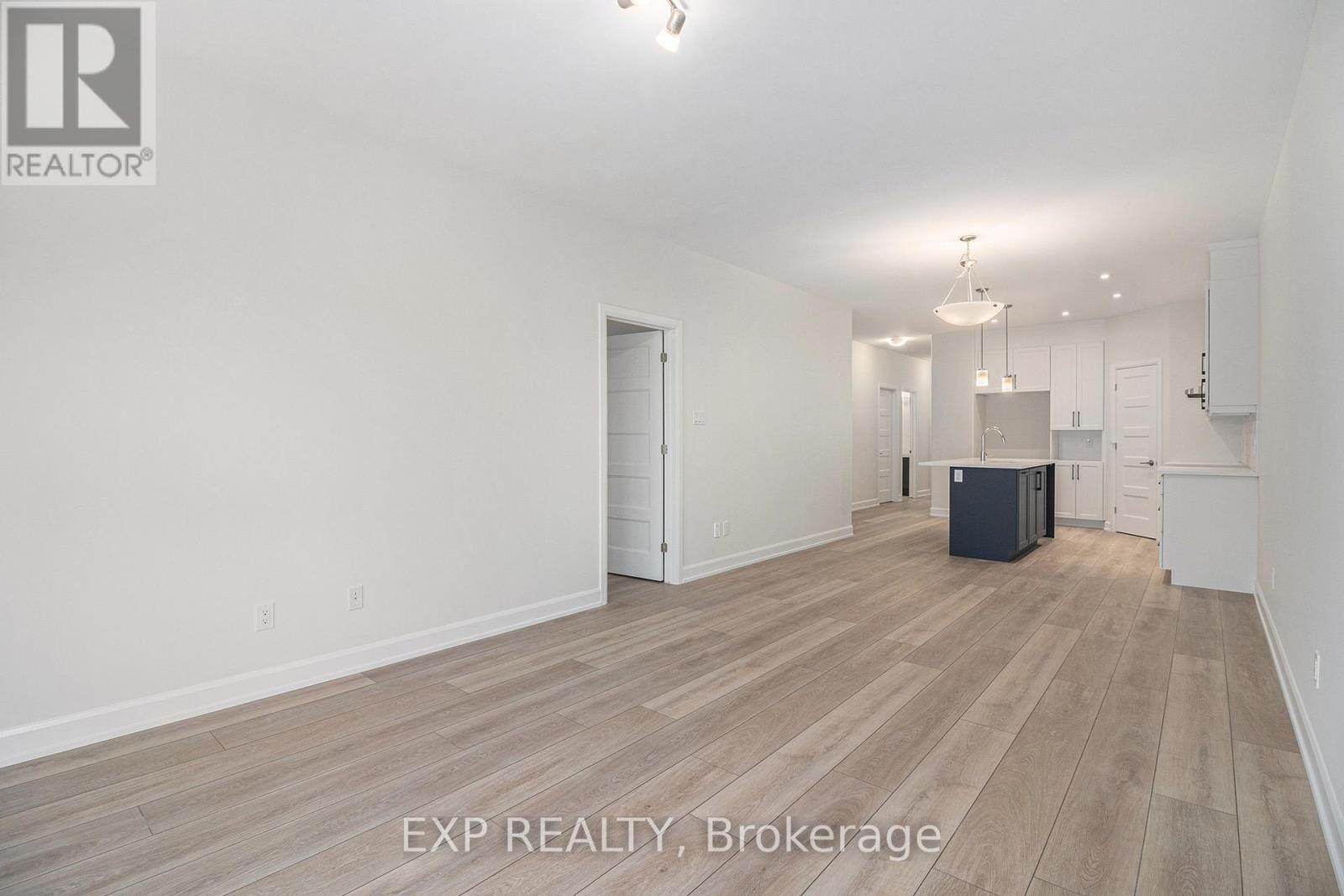 












914 CHABLIS CRESCENT

,
Russell,




Ontario
K0A1W0

