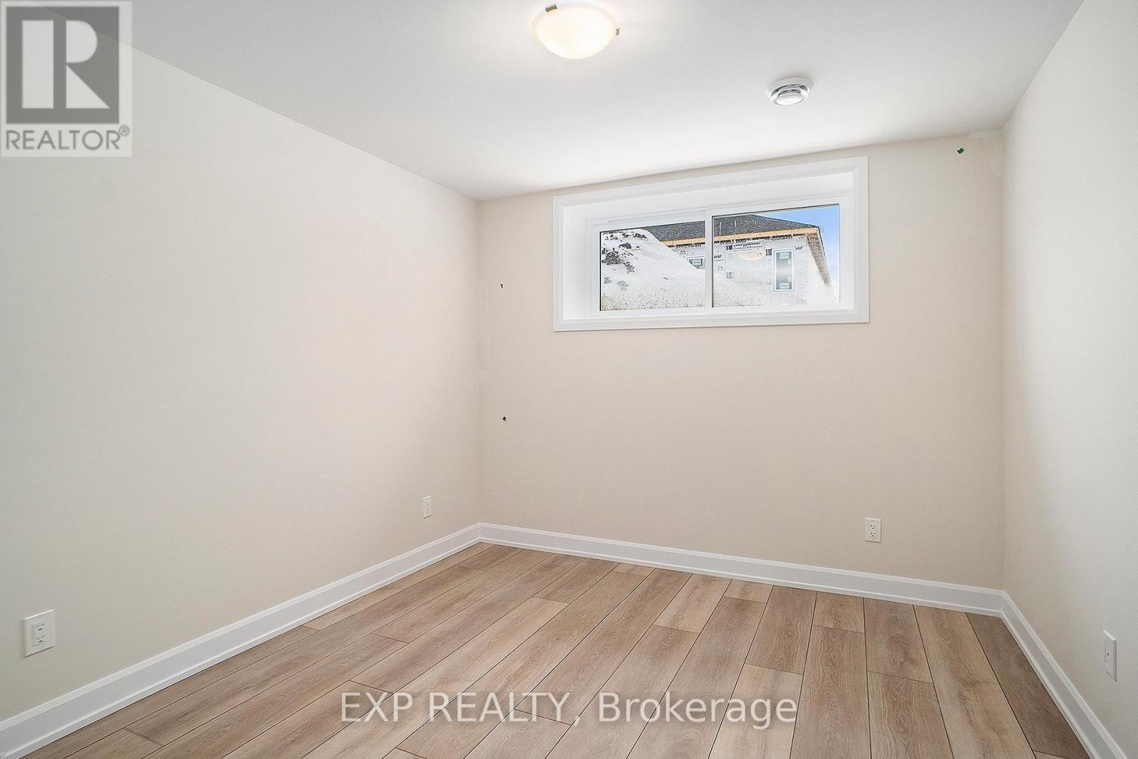 












A - 917 CHABLIS CRESCENT

,
Russell,




Ontario
K0A1W0

