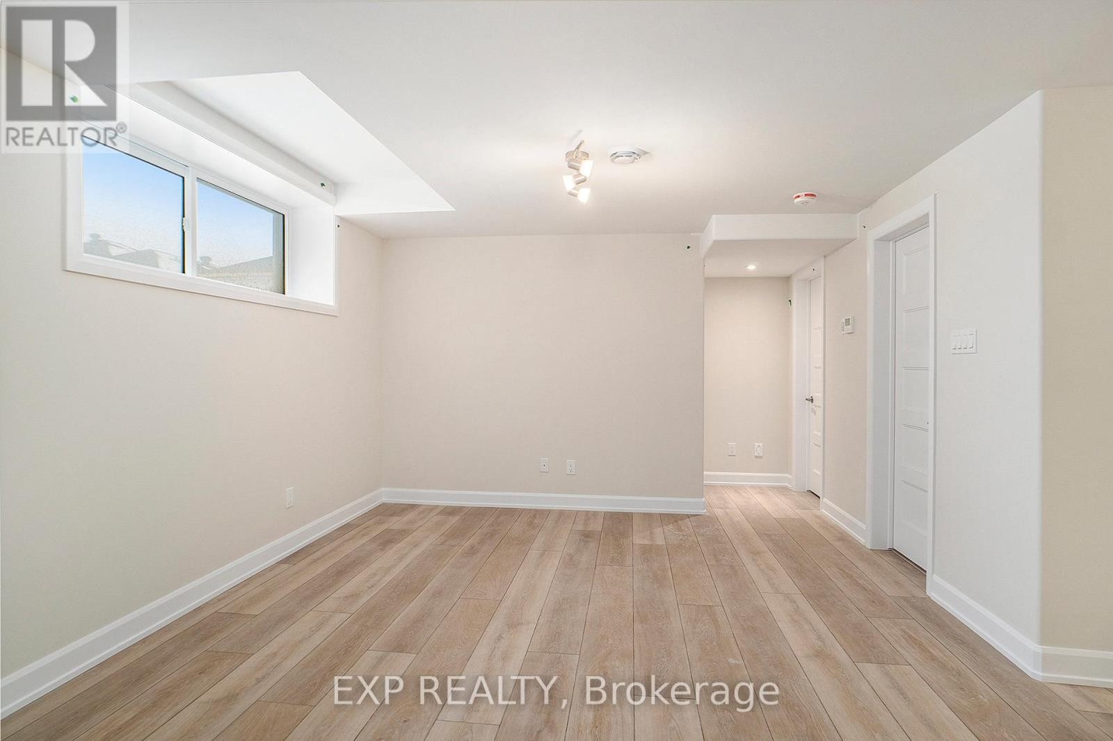 












A - 917 CHABLIS CRESCENT

,
Russell,




Ontario
K0A1W0

