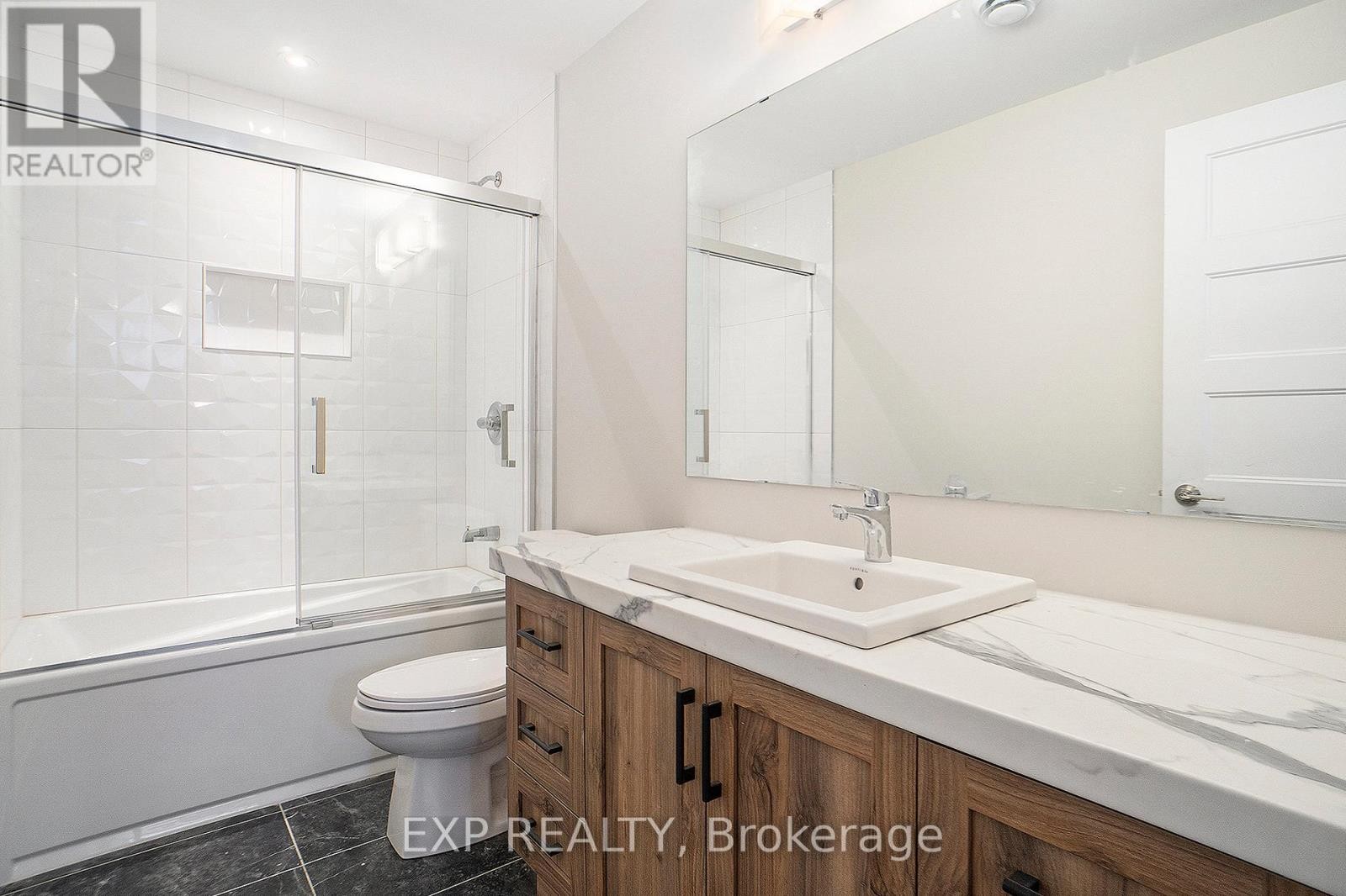 












A - 917 CHABLIS CRESCENT

,
Russell,




Ontario
K0A1W0

