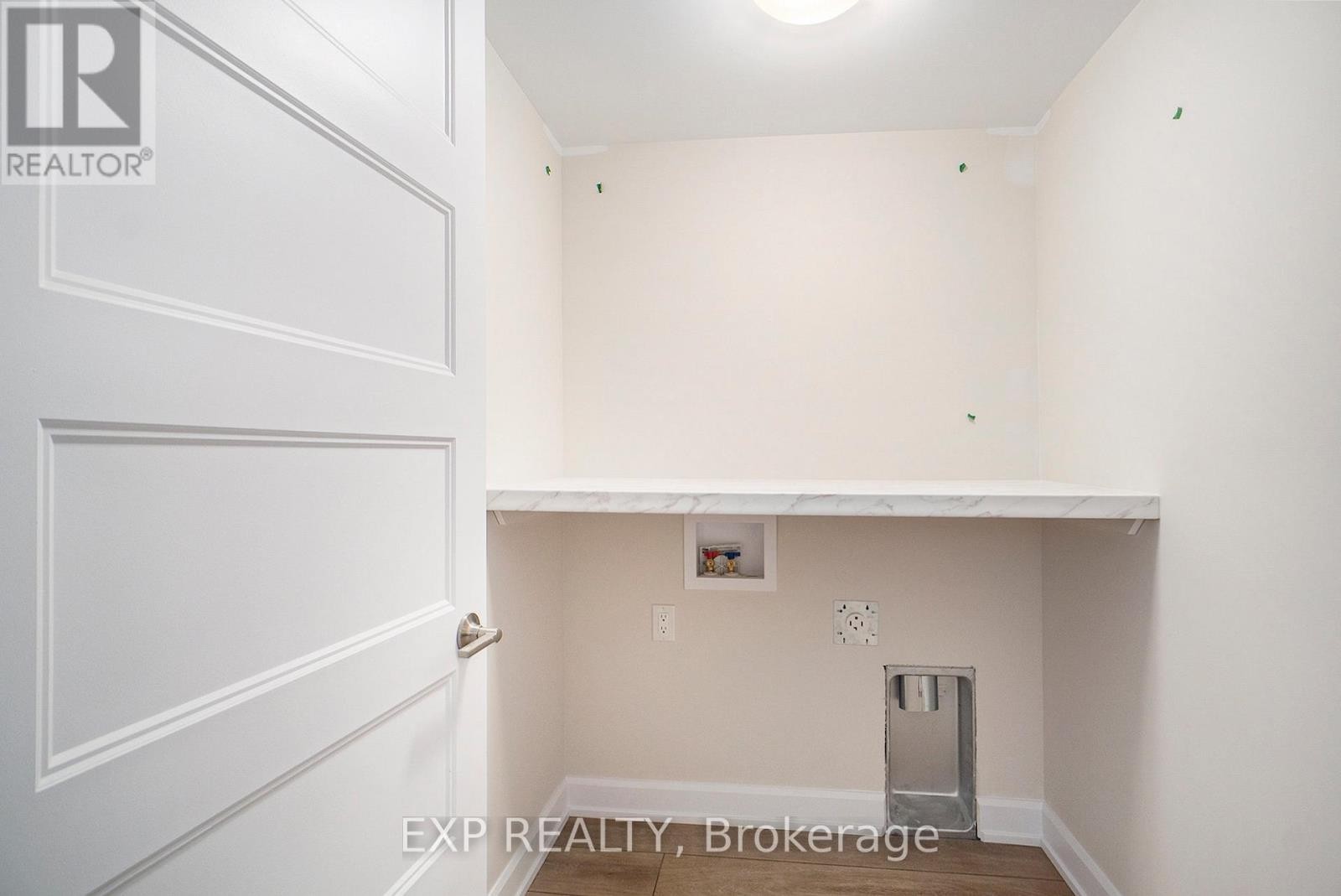 












A - 917 CHABLIS CRESCENT

,
Russell,




Ontario
K0A1W0

