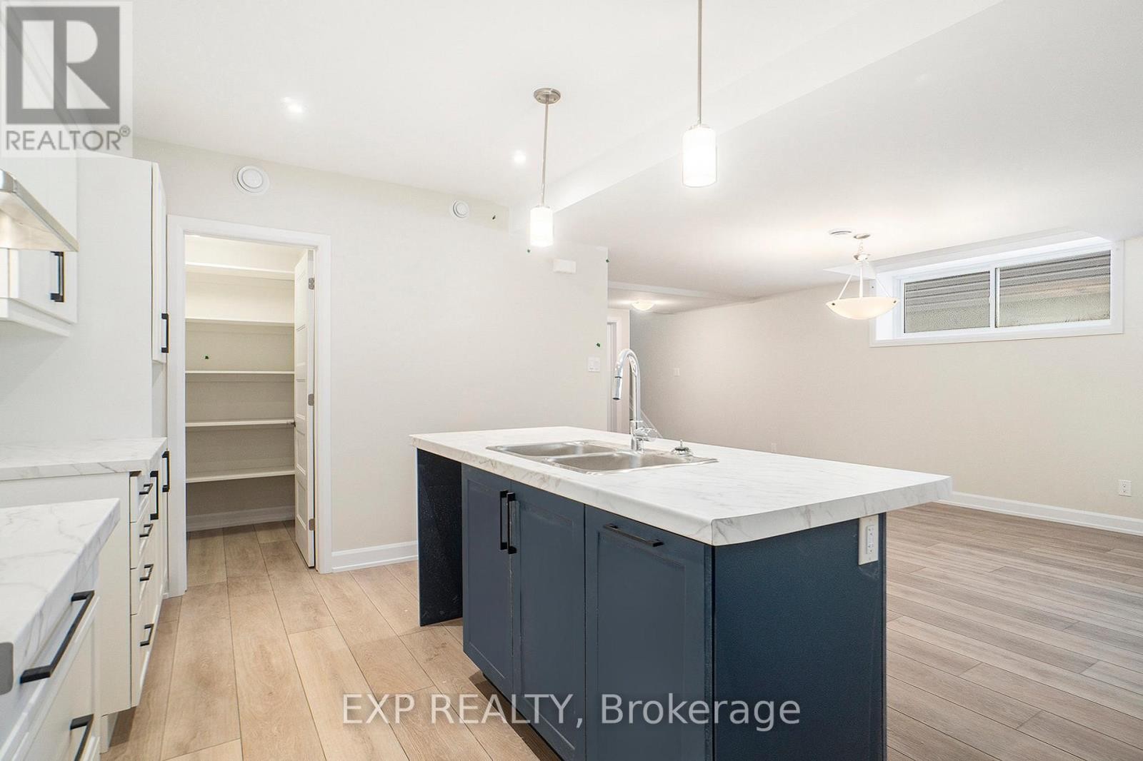 












A - 917 CHABLIS CRESCENT

,
Russell,




Ontario
K0A1W0

