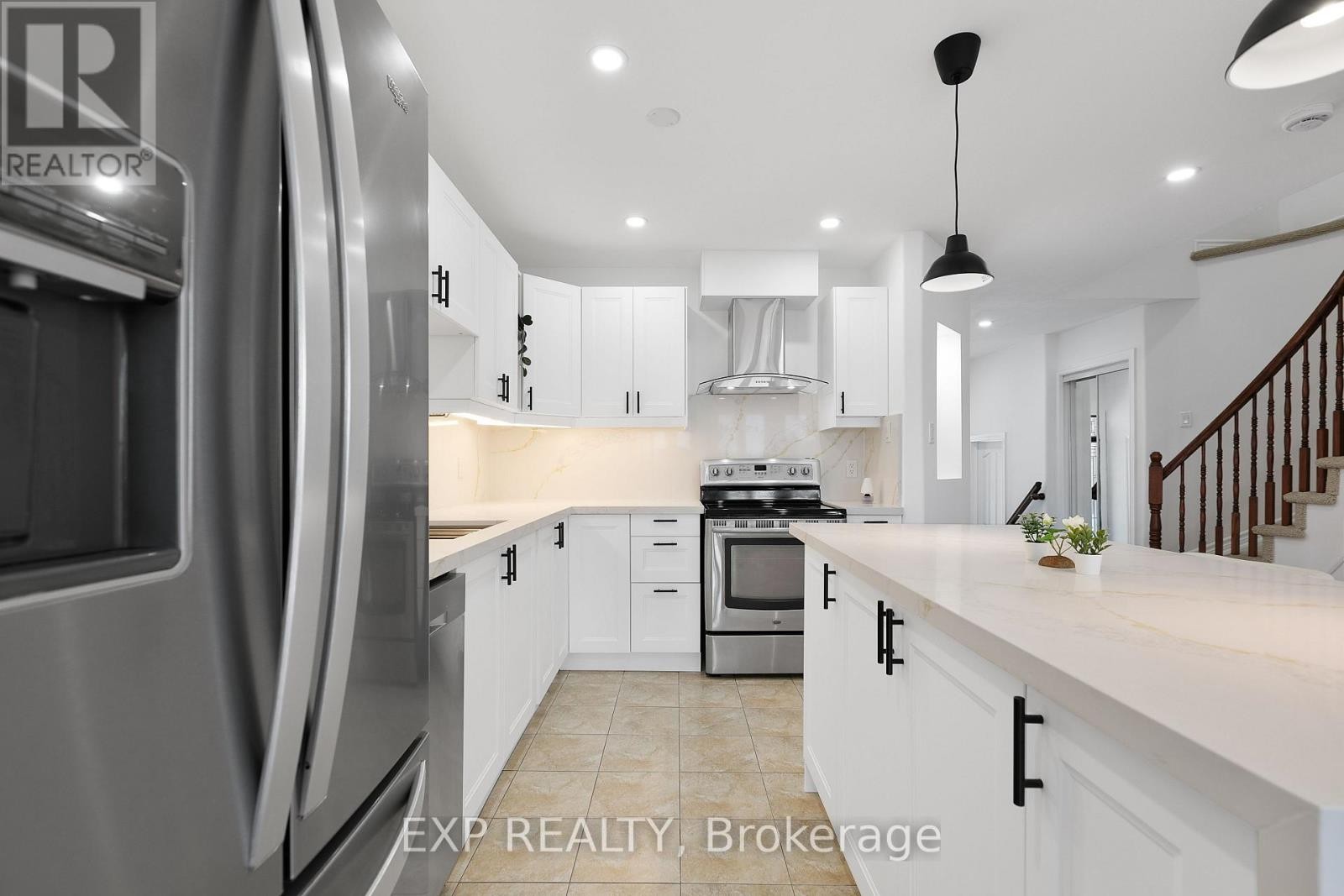 












1899 ARROWGRASS WAY

,
Ottawa,




Ontario
K4A0E3

