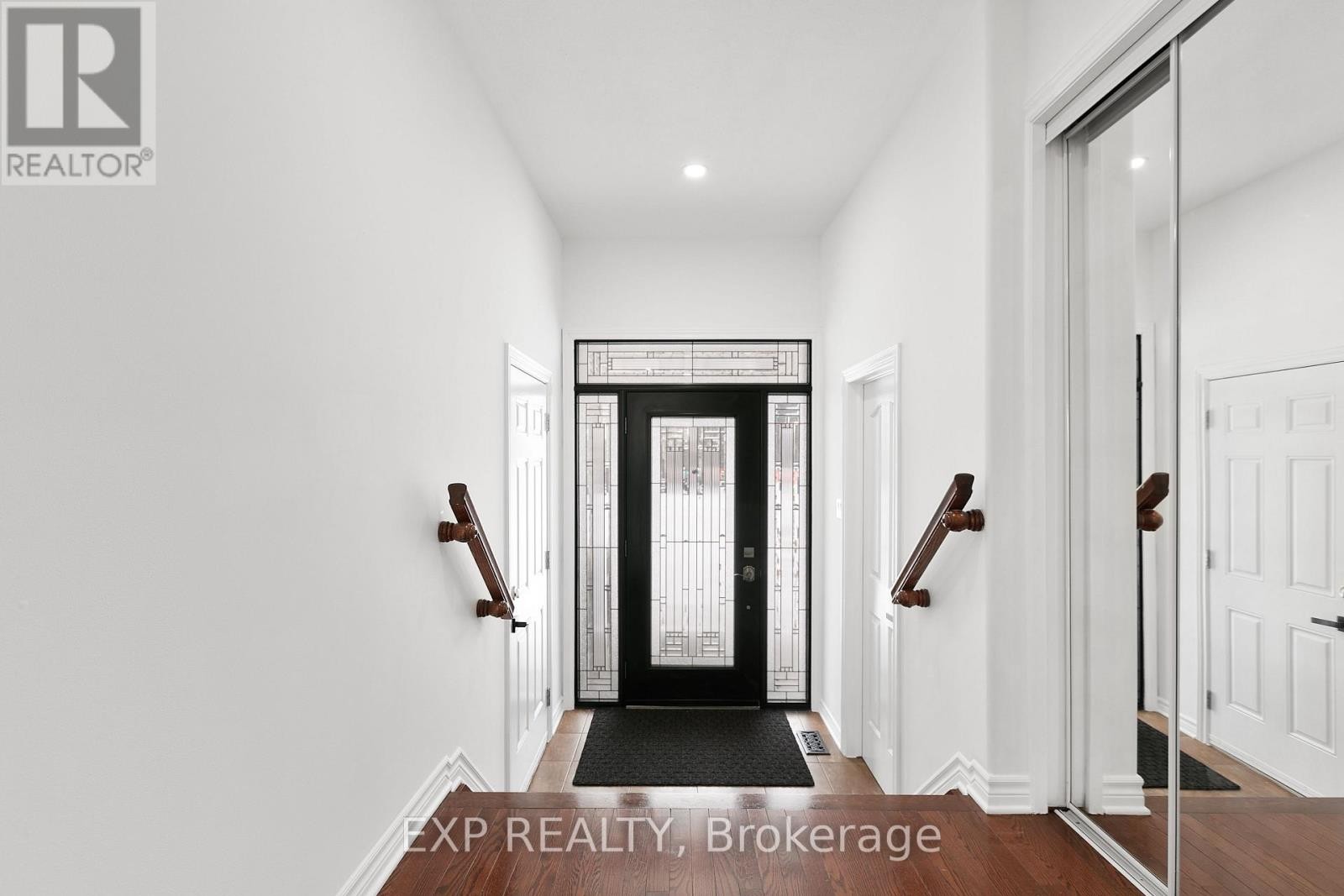 












1899 ARROWGRASS WAY

,
Ottawa,




Ontario
K4A0E3

