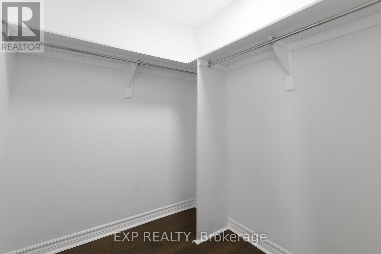 












1899 ARROWGRASS WAY

,
Ottawa,




Ontario
K4A0E3

