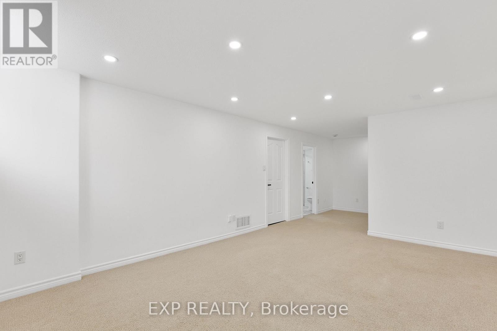 












1899 ARROWGRASS WAY

,
Ottawa,




Ontario
K4A0E3

