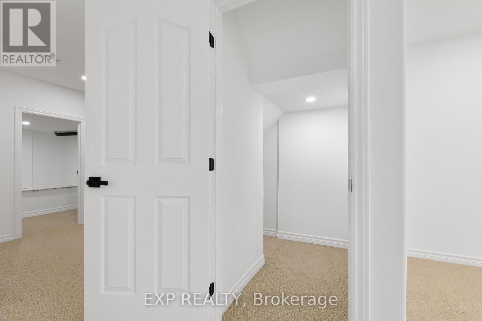 












1899 ARROWGRASS WAY

,
Ottawa,




Ontario
K4A0E3

