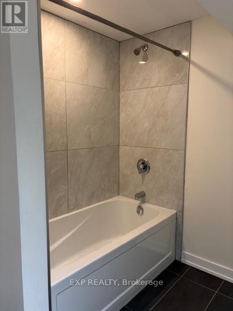 












B - 2474 HEATON AVENUE

,
Ottawa,




Ontario
K1G1J2

