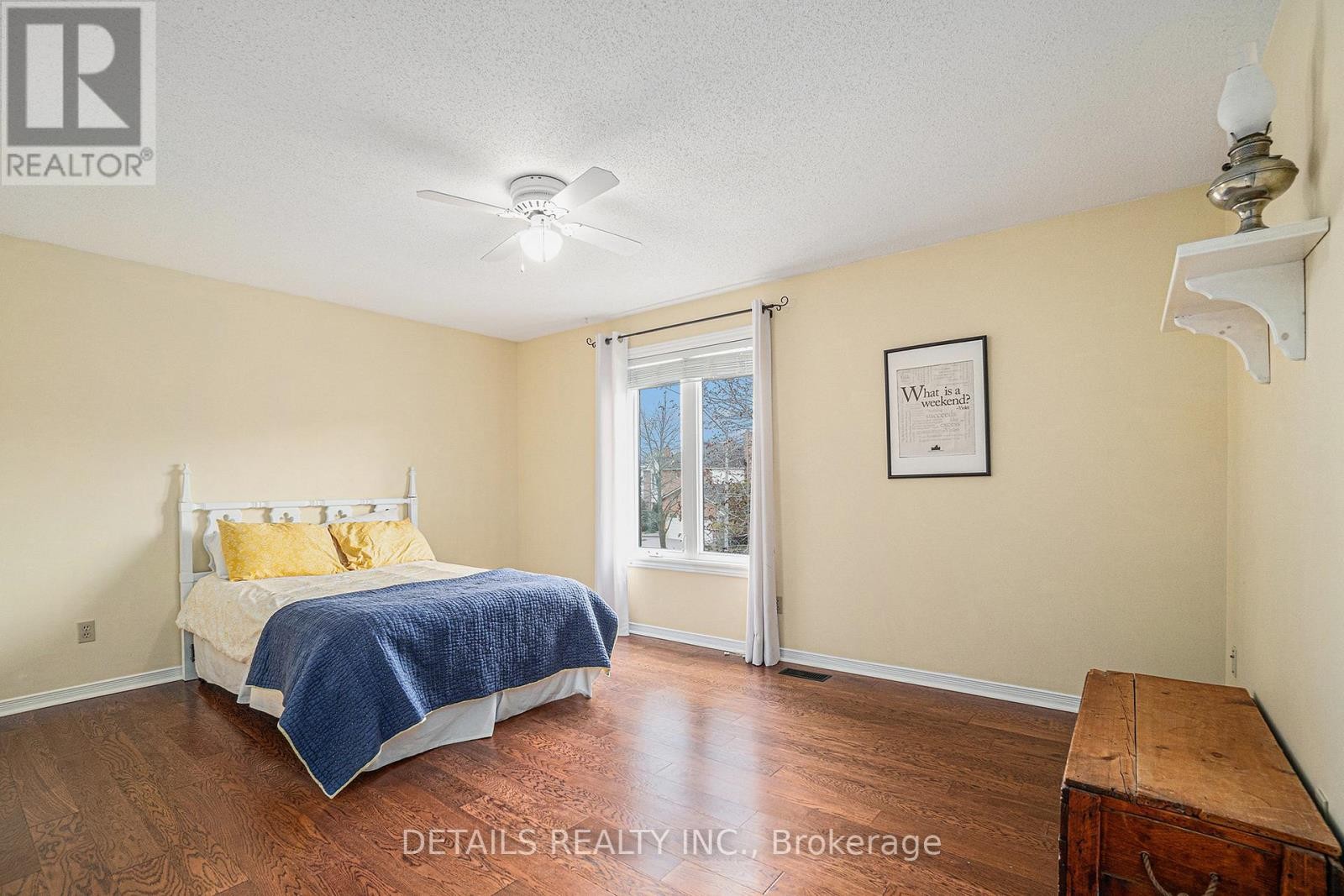 












221 MACDOUGALL STREET

,
Russell,




Ontario
K4R1A5

