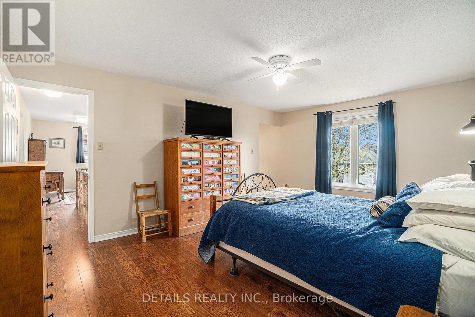 












221 MACDOUGALL STREET

,
Russell,




Ontario
K4R1A5

