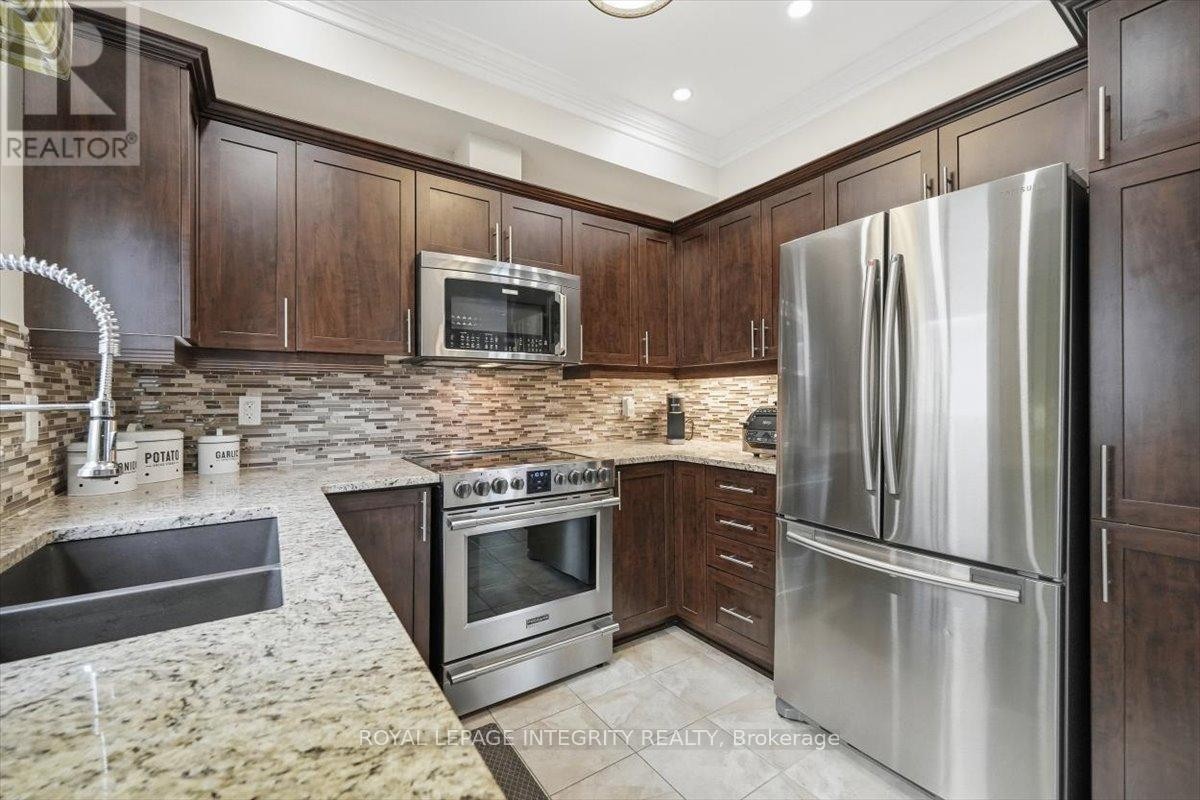 












113 DORINA SARAZIN CRESCENT

,
Clarence-Rockland,




Ontario
K4K0G6

