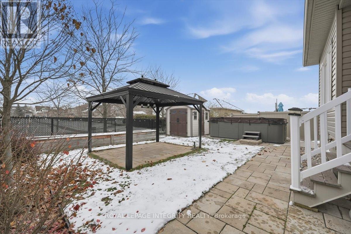 












113 DORINA SARAZIN CRESCENT

,
Clarence-Rockland,




Ontario
K4K0G6

