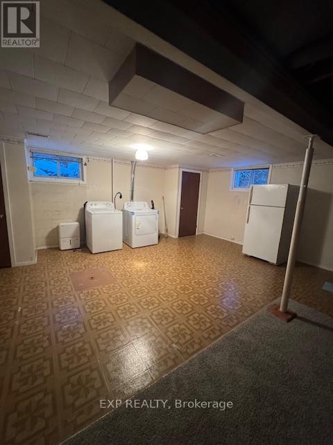 












2243 MIRAMICHI STREET

,
Ottawa,




Ontario
K2C0Z1

