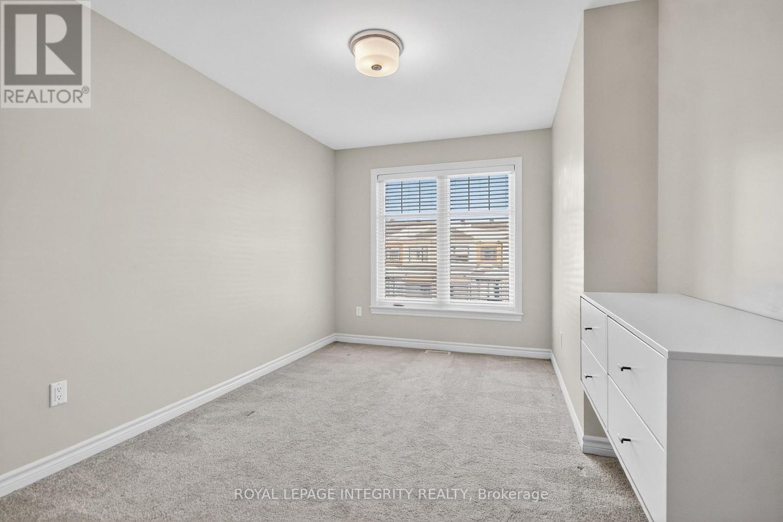 












165 ANGELONIA CRESCENT

,
Ottawa,




Ontario
K1T0Y5

