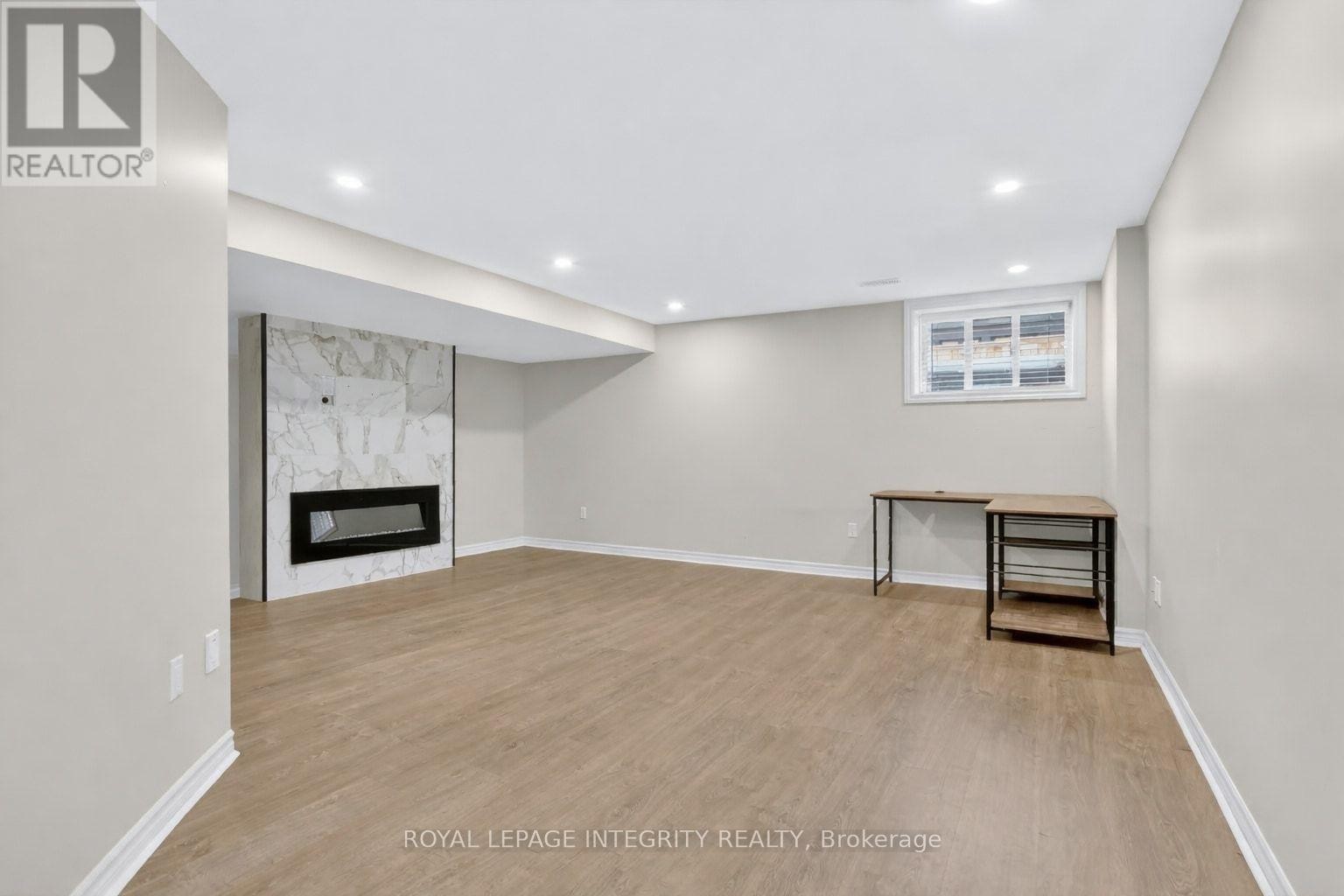 












165 ANGELONIA CRESCENT

,
Ottawa,




Ontario
K1T0Y5

