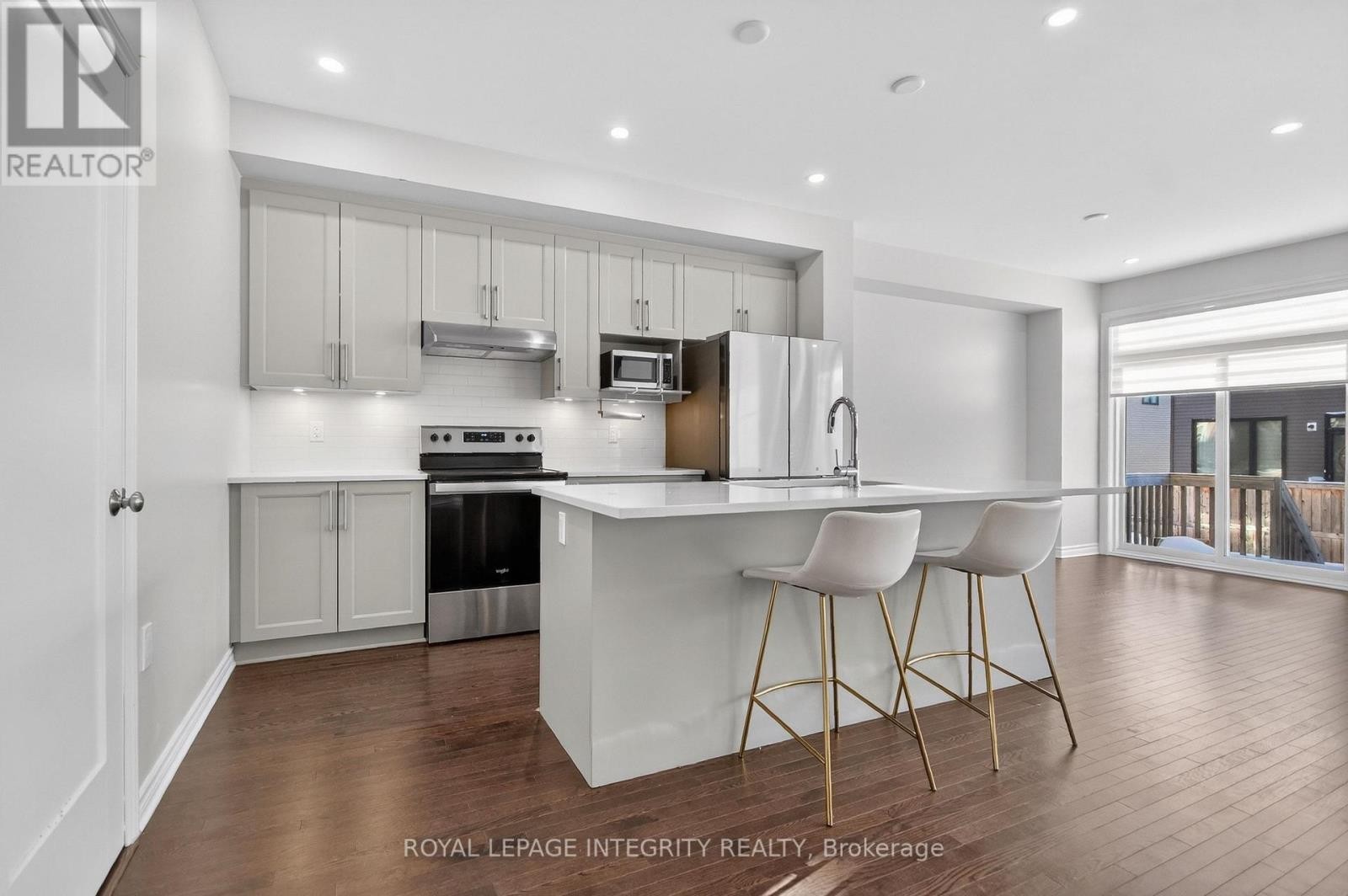 












165 ANGELONIA CRESCENT

,
Ottawa,




Ontario
K1T0Y5

