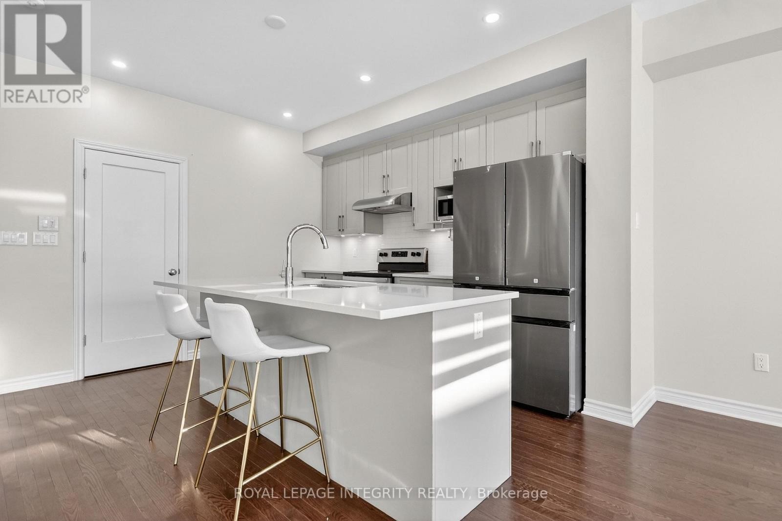 












165 ANGELONIA CRESCENT

,
Ottawa,




Ontario
K1T0Y5

