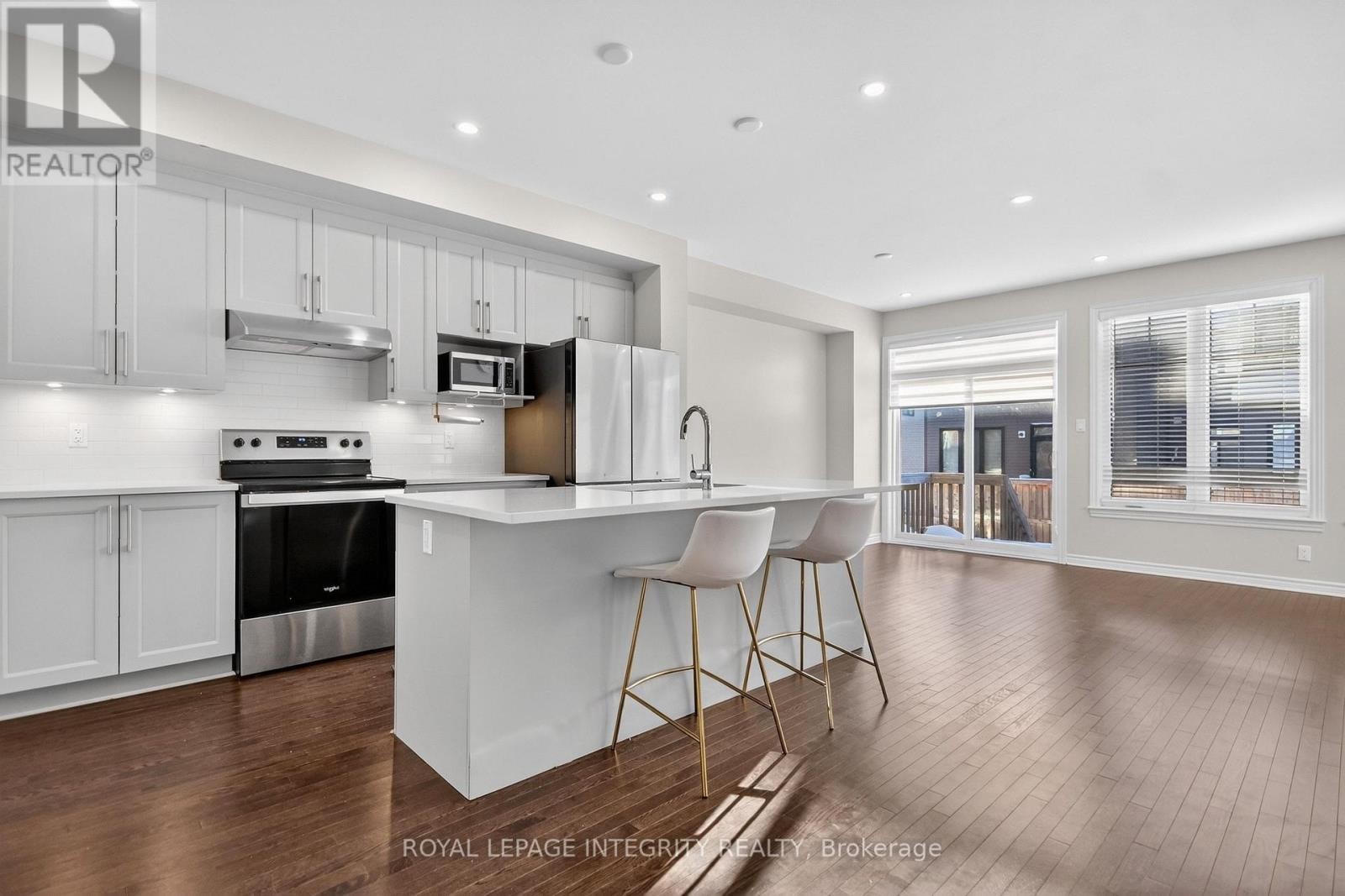 












165 ANGELONIA CRESCENT

,
Ottawa,




Ontario
K1T0Y5

