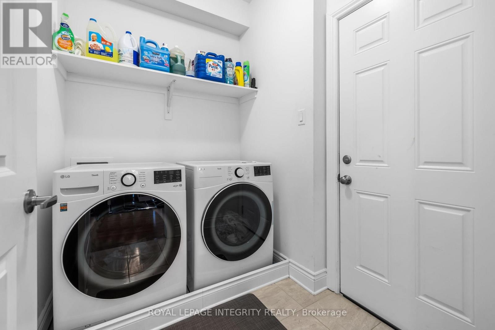 












512 CARDAMOM TERRACE

,
Ottawa,




Ontario
K2S2X9

