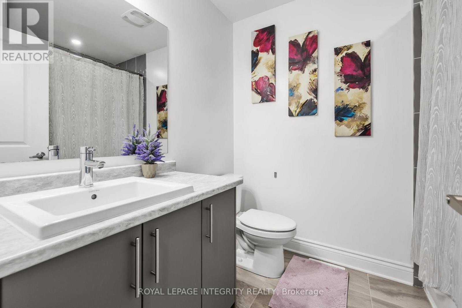 












512 CARDAMOM TERRACE

,
Ottawa,




Ontario
K2S2X9

