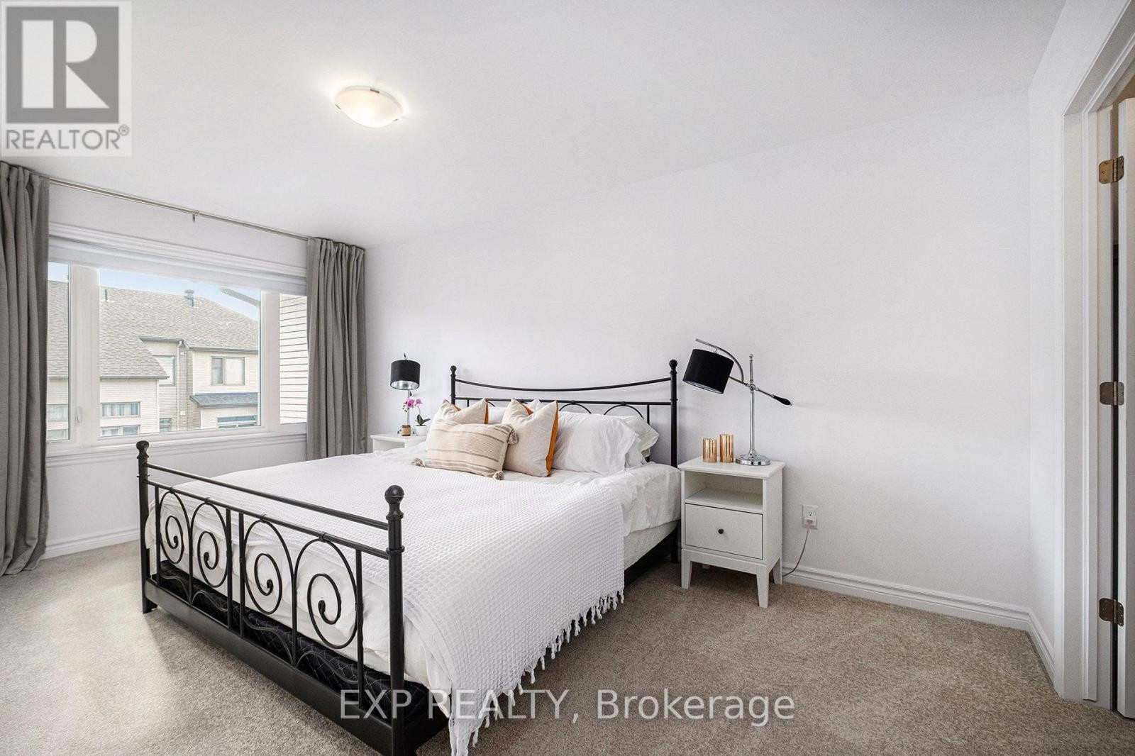 












519 TRIANGLE STREET

,
Ottawa,




Ontario
K2V0M7

