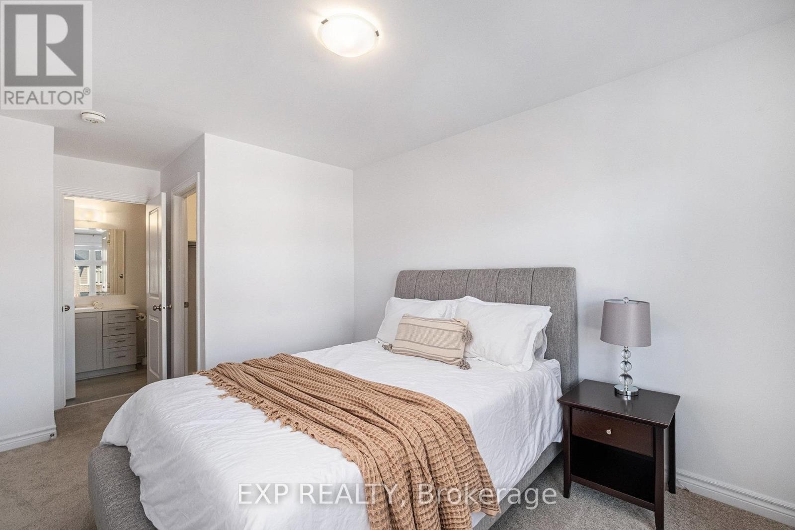 












519 TRIANGLE STREET

,
Ottawa,




Ontario
K2V0M7

