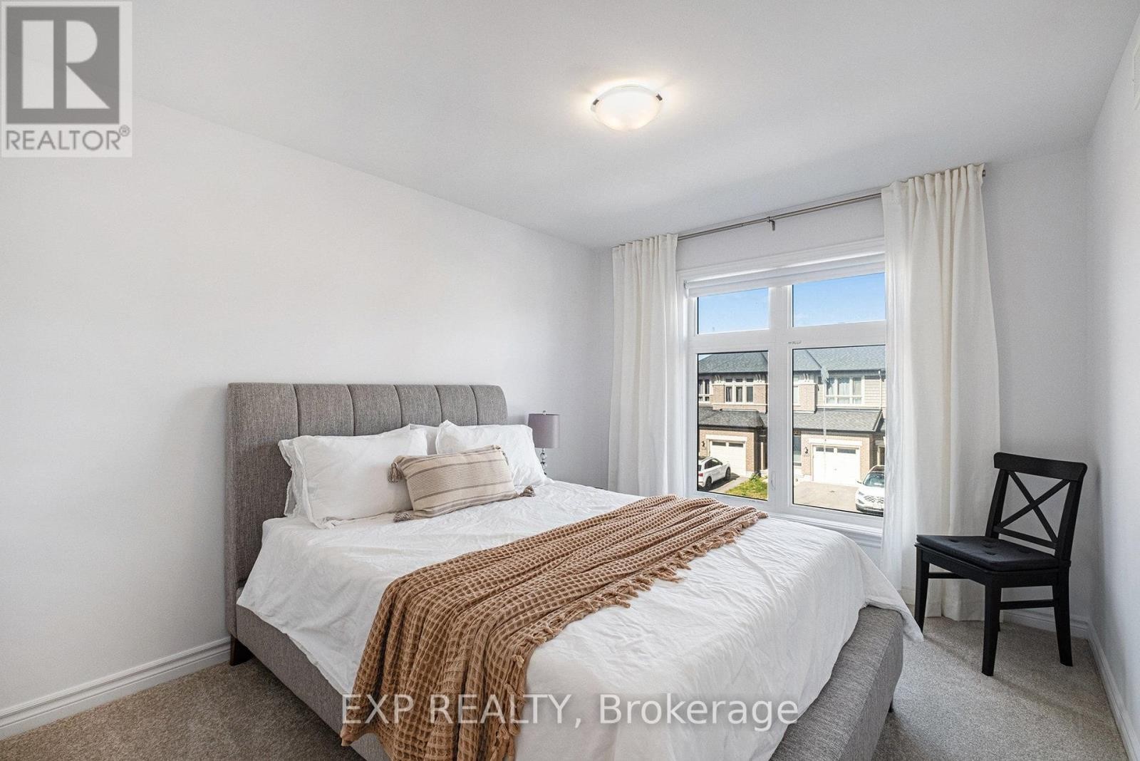 












519 TRIANGLE STREET

,
Ottawa,




Ontario
K2V0M7

