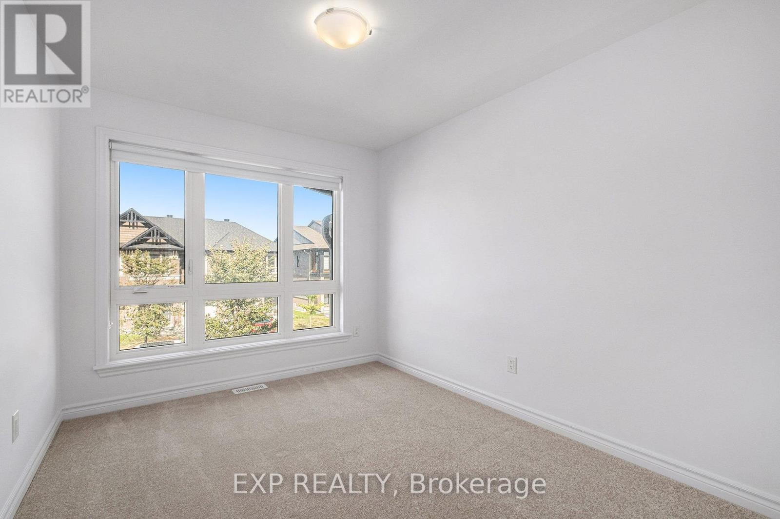 












519 TRIANGLE STREET

,
Ottawa,




Ontario
K2V0M7

