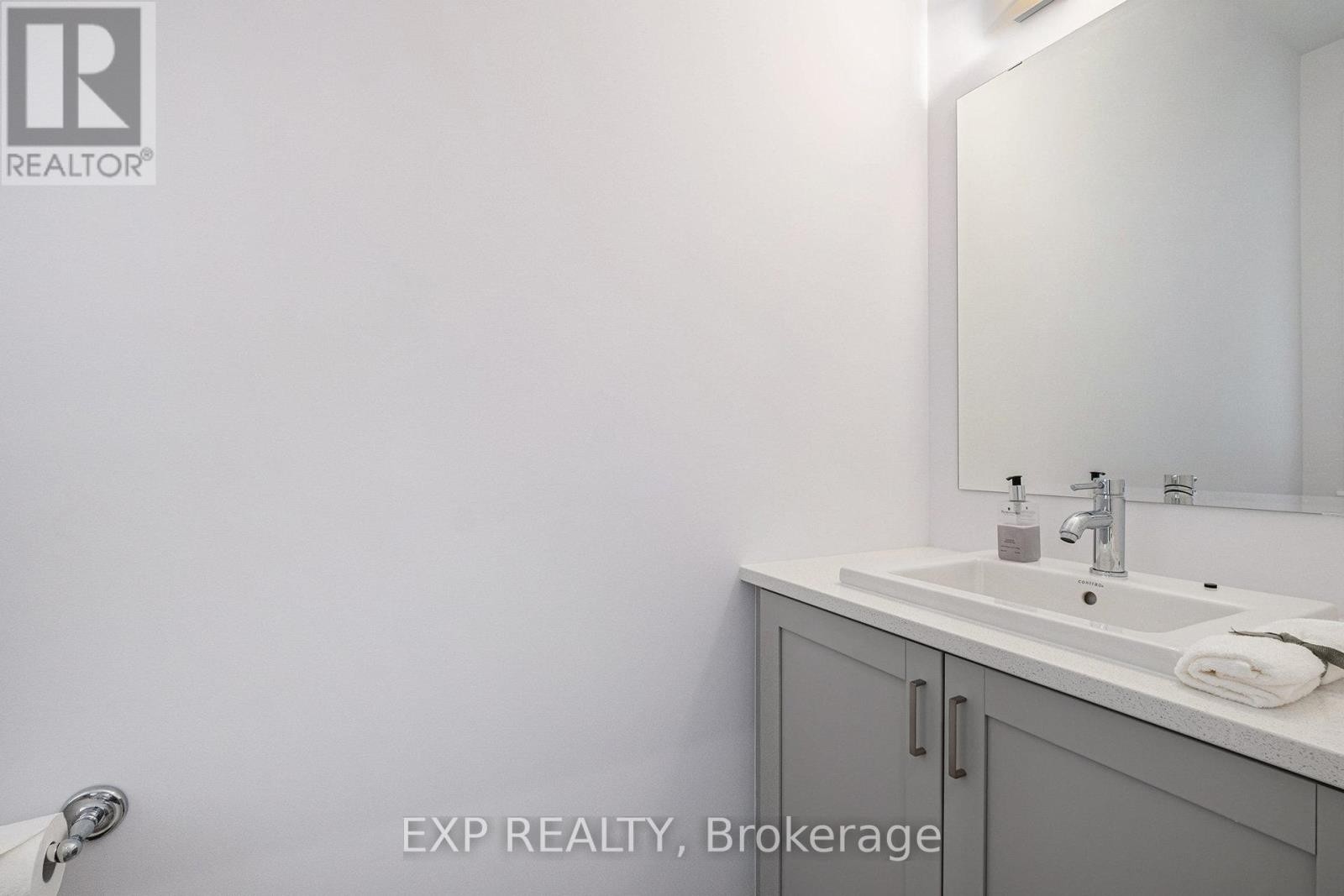 












519 TRIANGLE STREET

,
Ottawa,




Ontario
K2V0M7

