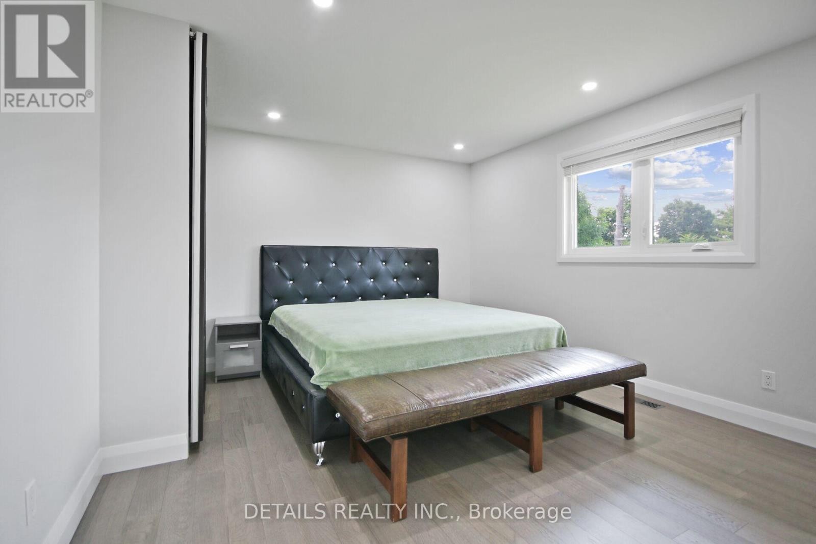 












2708 BEKKERS COURT

,
Ottawa,




Ontario
K0A2P0

