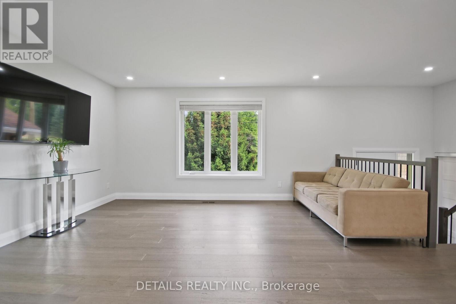 












2708 BEKKERS COURT

,
Ottawa,




Ontario
K0A2P0

