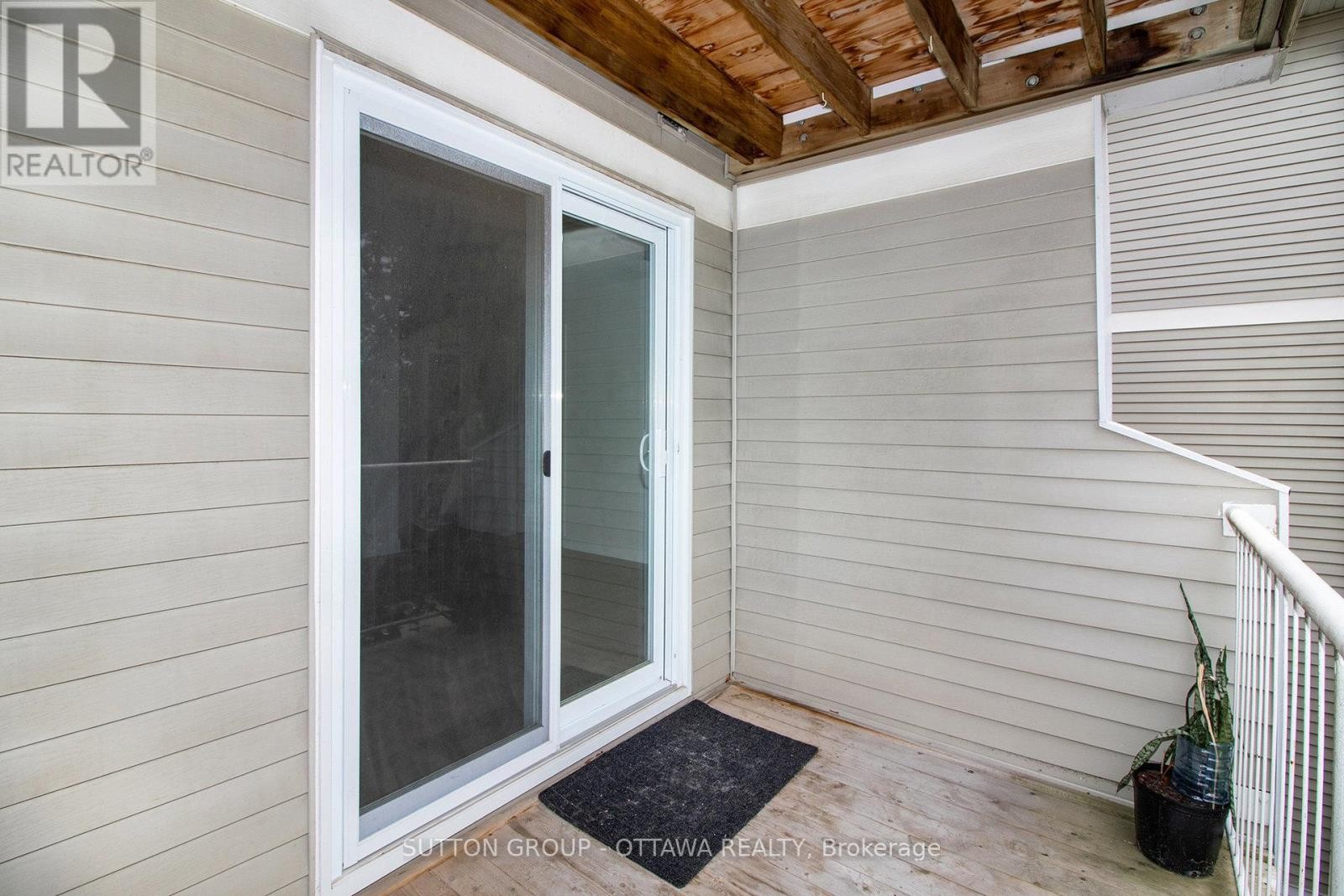 












314 - 270 BRITTANY DRIVE

,
Ottawa,




Ontario
K1K4M3

