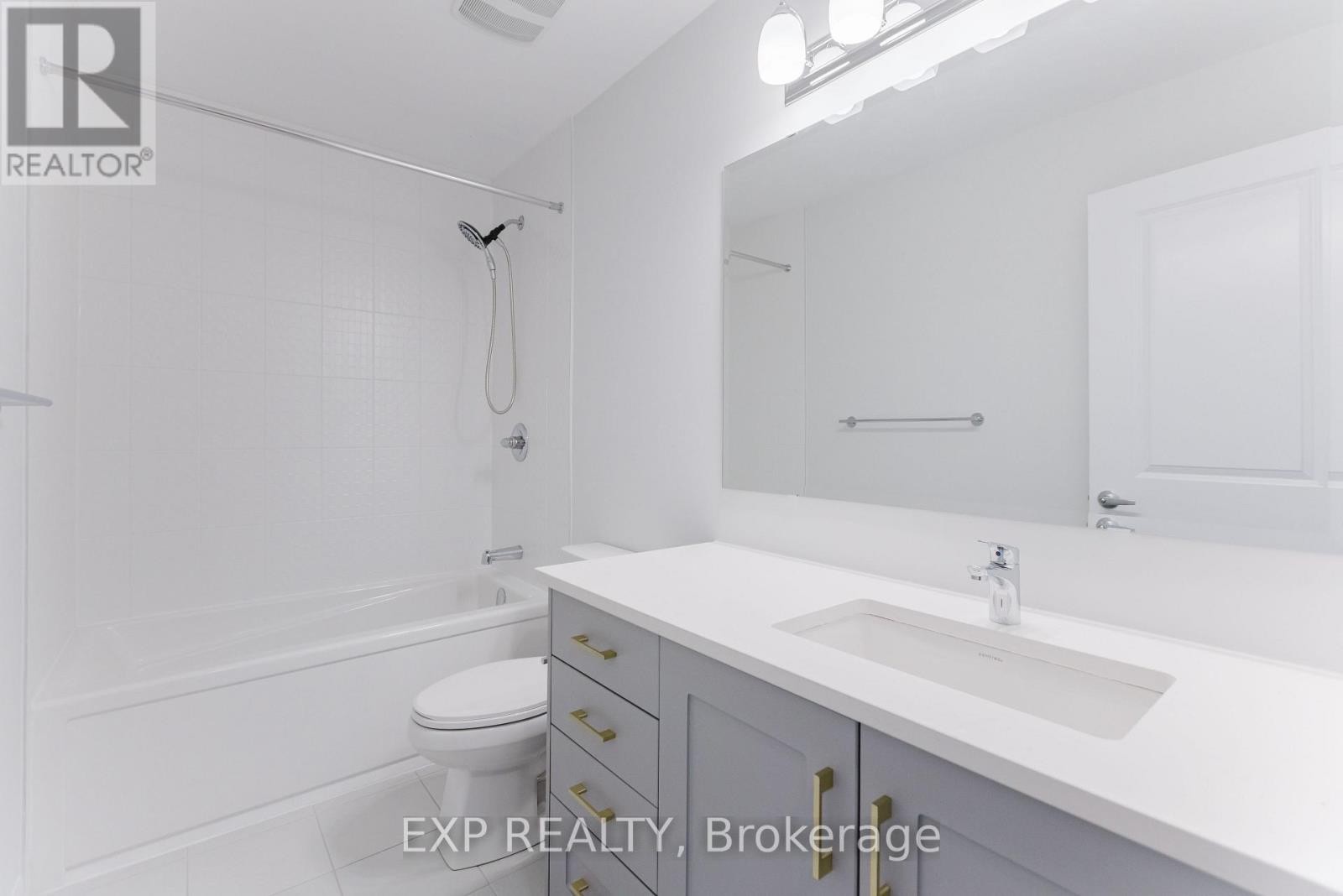 












1245 CREEKWAY PRIVATE

,
Ottawa,




Ontario
K2T0S8

