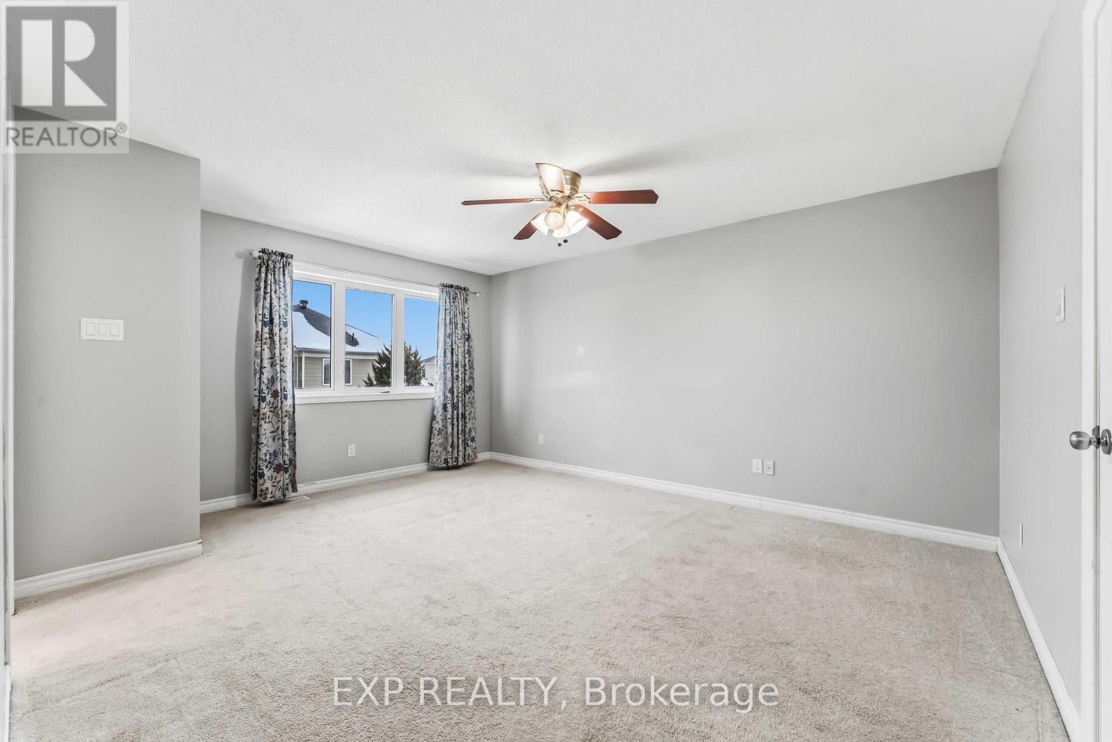 












214 MONTMORENCY WAY

,
Ottawa,




Ontario
K4A0J9

