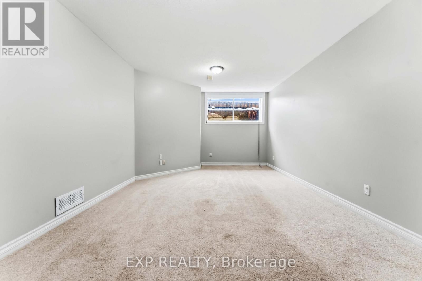 












214 MONTMORENCY WAY

,
Ottawa,




Ontario
K4A0J9

