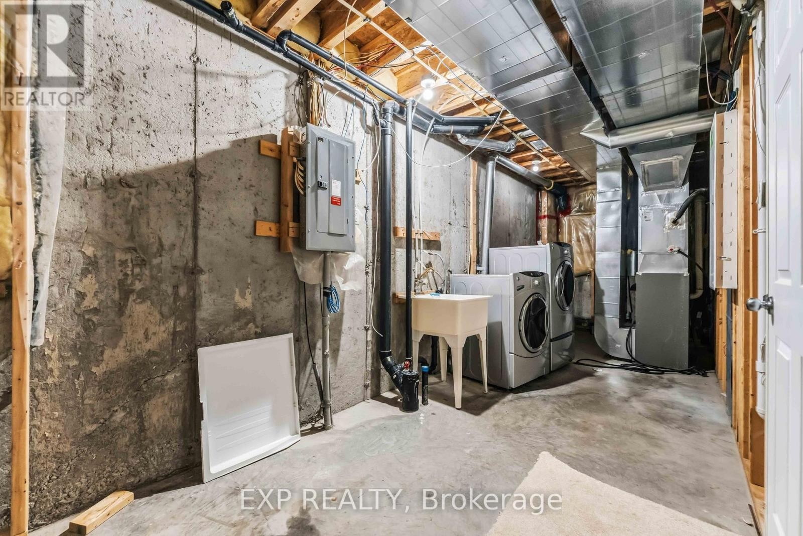 












214 MONTMORENCY WAY

,
Ottawa,




Ontario
K4A0J9

