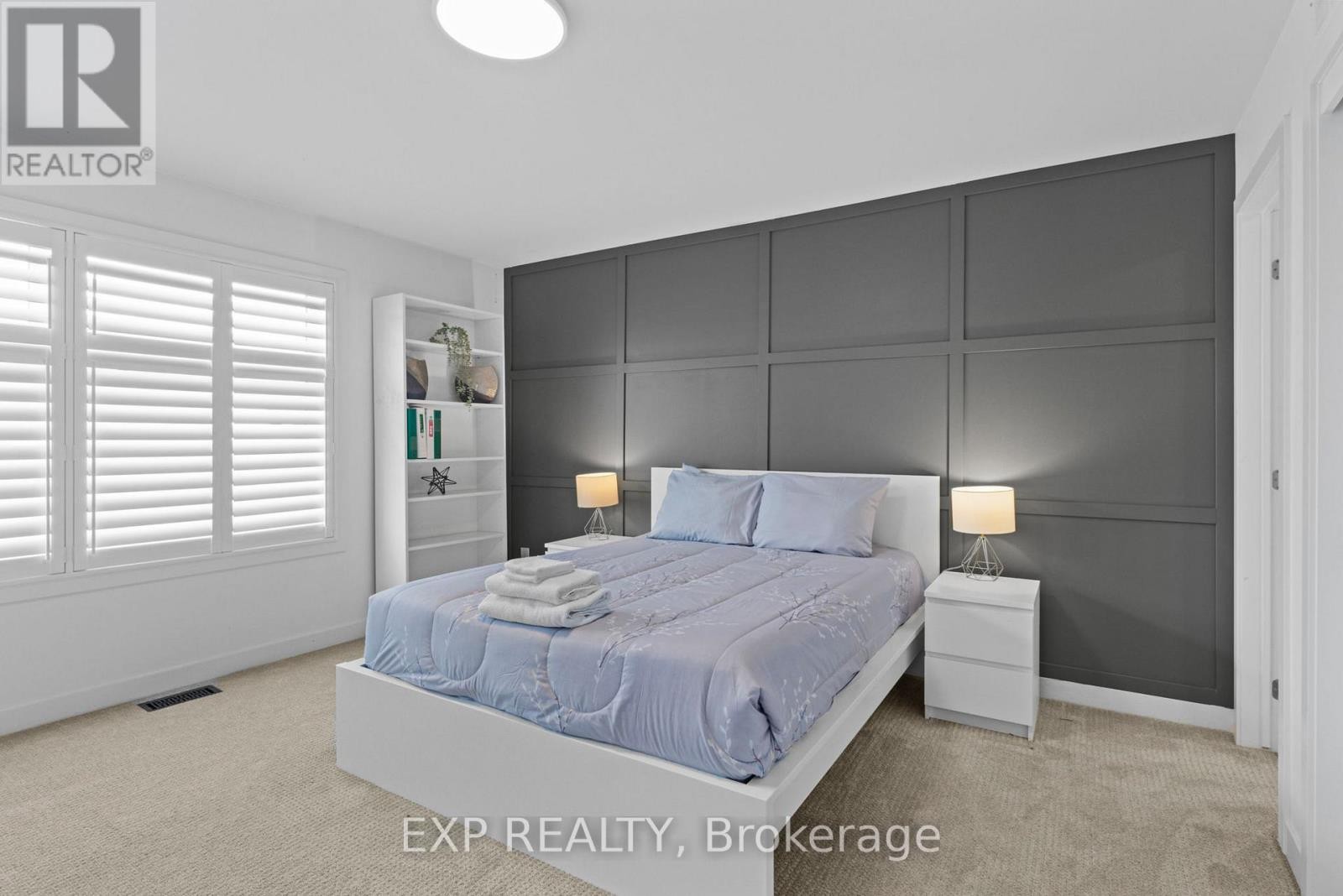 












4556 KELLY FARM DRIVE

,
Ottawa,




Ontario
K1X0G8

