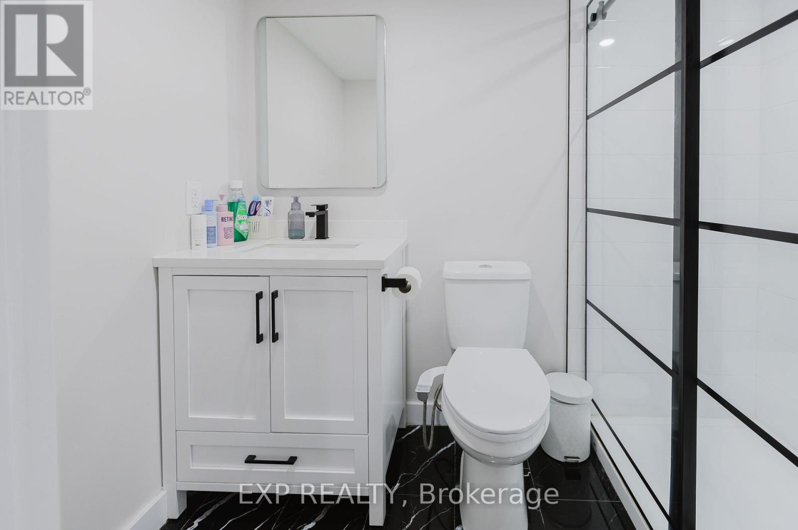 












4556 KELLY FARM DRIVE

,
Ottawa,




Ontario
K1X0G8

