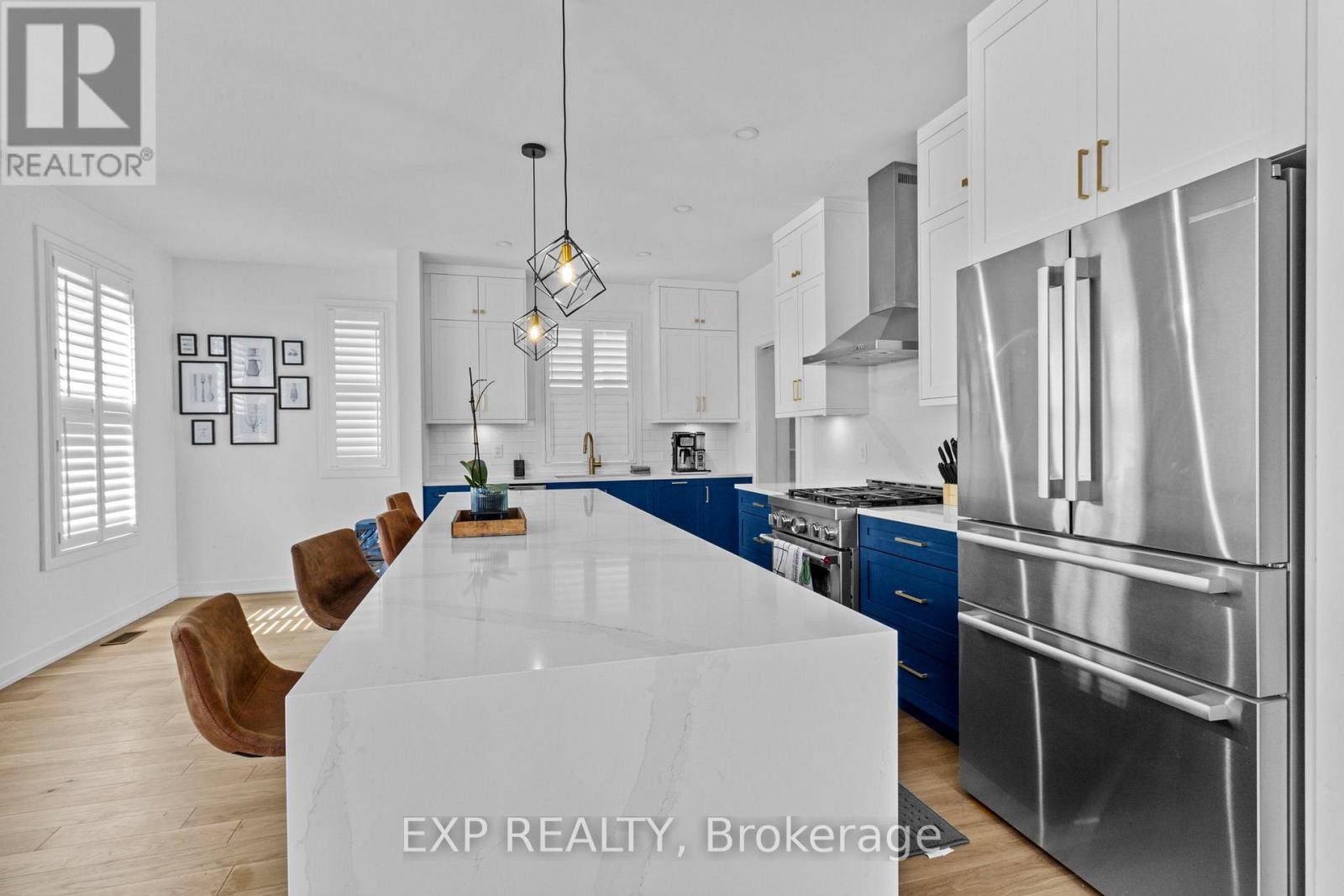 












4556 KELLY FARM DRIVE

,
Ottawa,




Ontario
K1X0G8

