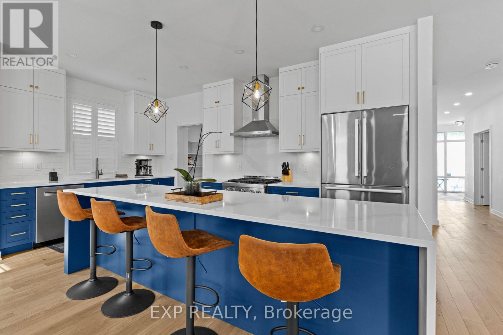 












4556 KELLY FARM DRIVE

,
Ottawa,




Ontario
K1X0G8

