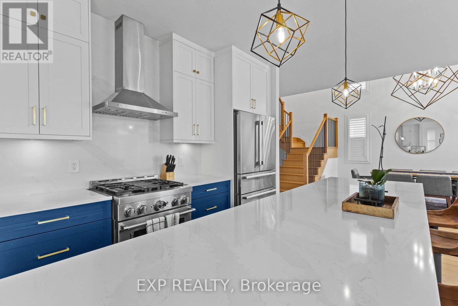 












4556 KELLY FARM DRIVE

,
Ottawa,




Ontario
K1X0G8

